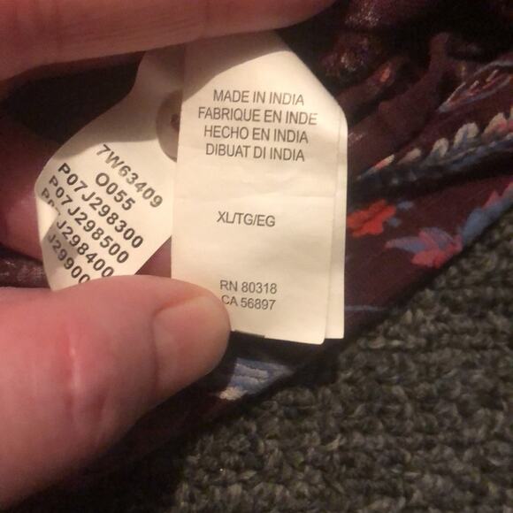 Lucky Brand Women's XL Purple Red Blue Floral Smocked Top Boho Peasant - Picture 5 of 6